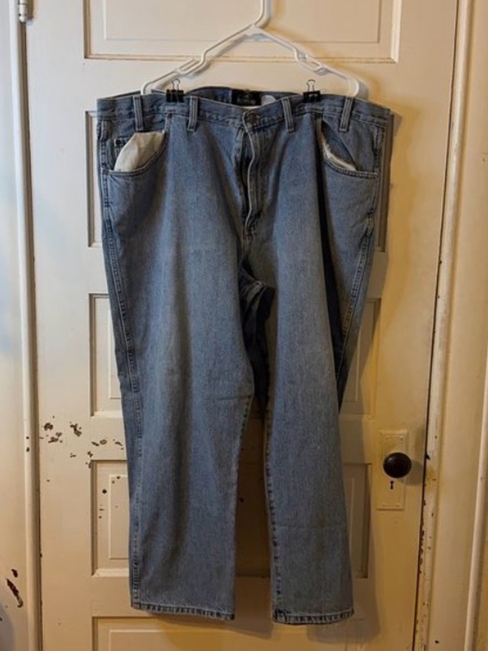 RedHead Relaxed Straight Jeans in Light Blue Denim